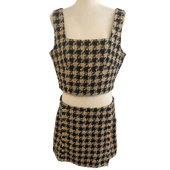 HOUSE OF HARLOW REVOLVE Tweed Houndstooth Academia Clueless Crop Top Skirt Set - Picture 2 of 15